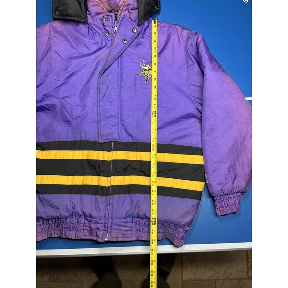 Minnesota Vikings Game Day /Logo 7 purple puffer hooded Jacket Large 14-16 Youth - Picture 12 of 16